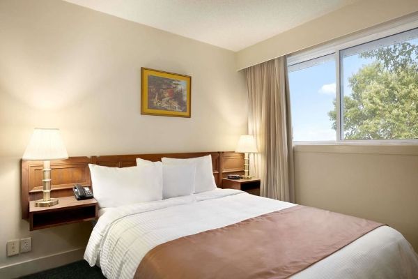 Knights Inn Lagoon Harbour Resort & Hotel (Provinz Ontario)